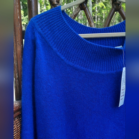🆕️ Just Sasha Vintage Silk Blue Scoop Neck Sweater - Picture 3 of 8
